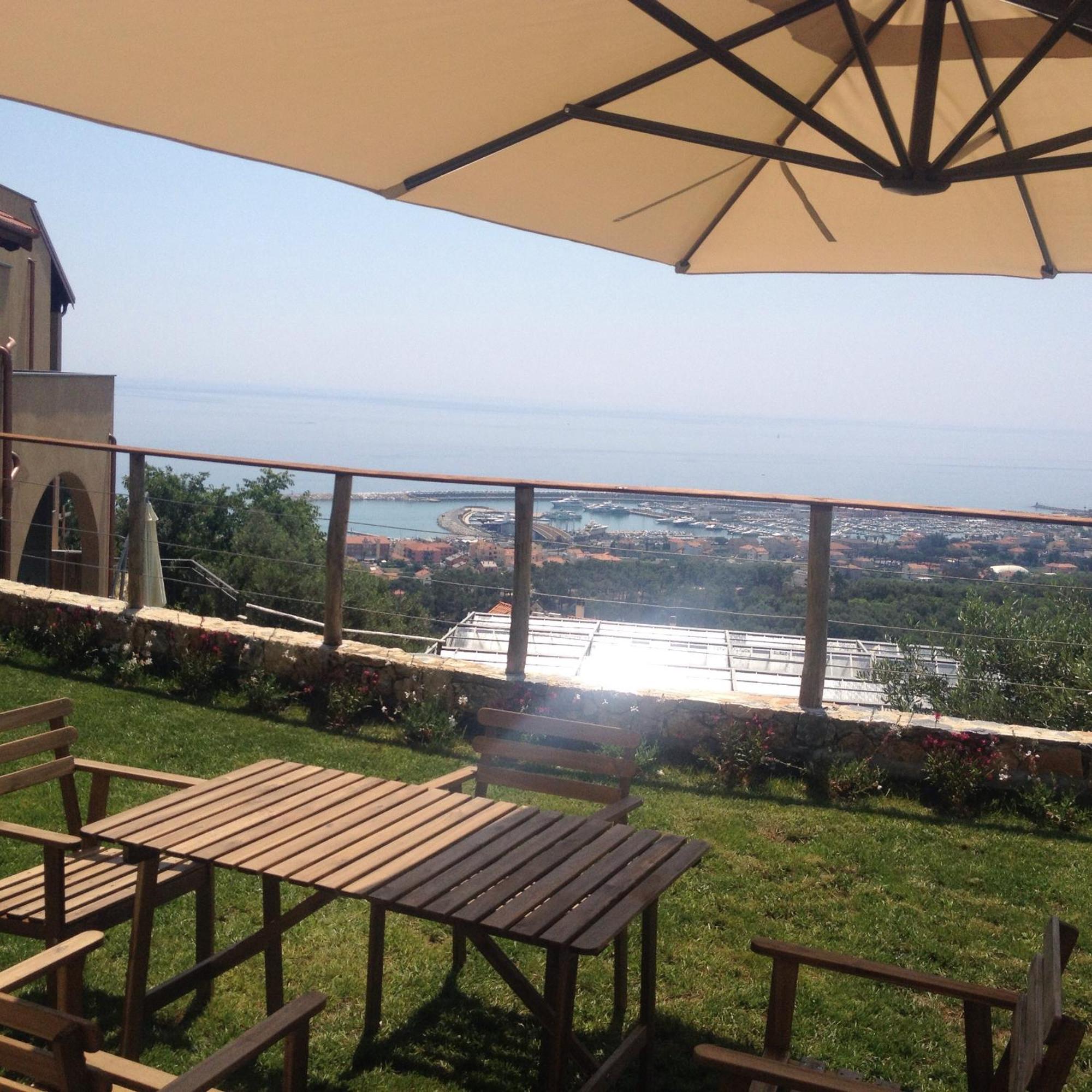 Agriturismo "I Castellari" Pietra Ligure Rom bilde