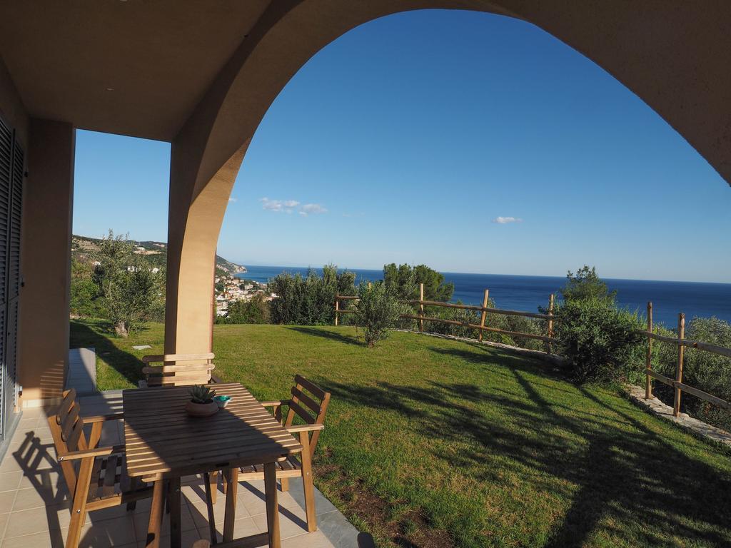 Agriturismo "I Castellari" Pietra Ligure Rom bilde