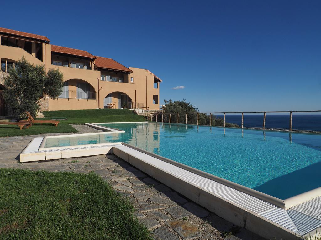 Agriturismo "I Castellari" Pietra Ligure Eksteriør bilde