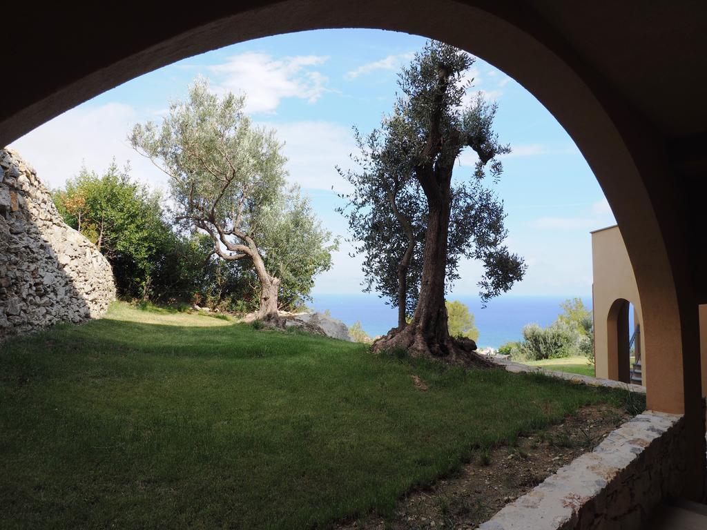 Agriturismo "I Castellari" Pietra Ligure Eksteriør bilde