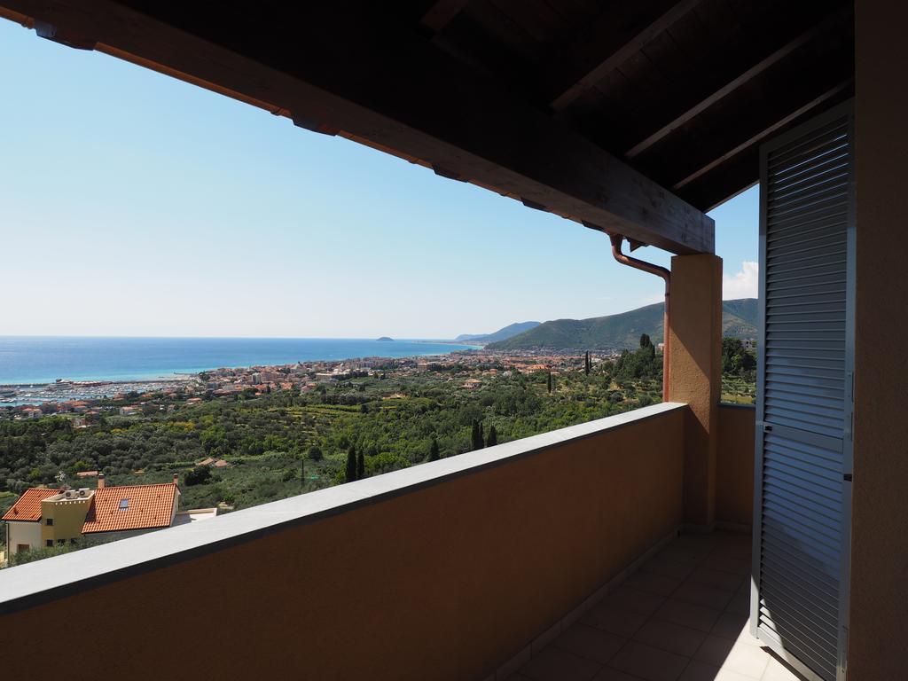 Agriturismo "I Castellari" Pietra Ligure Rom bilde