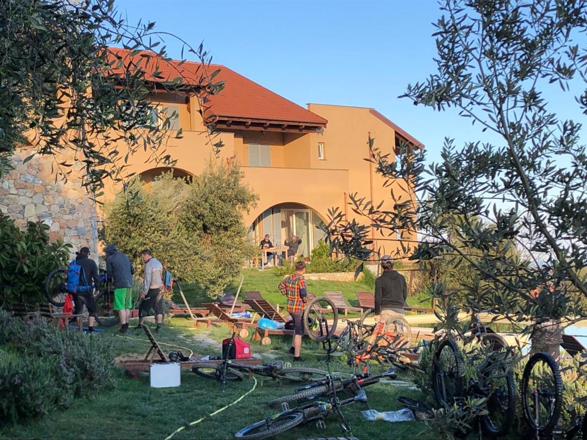 Agriturismo "I Castellari" Pietra Ligure Eksteriør bilde