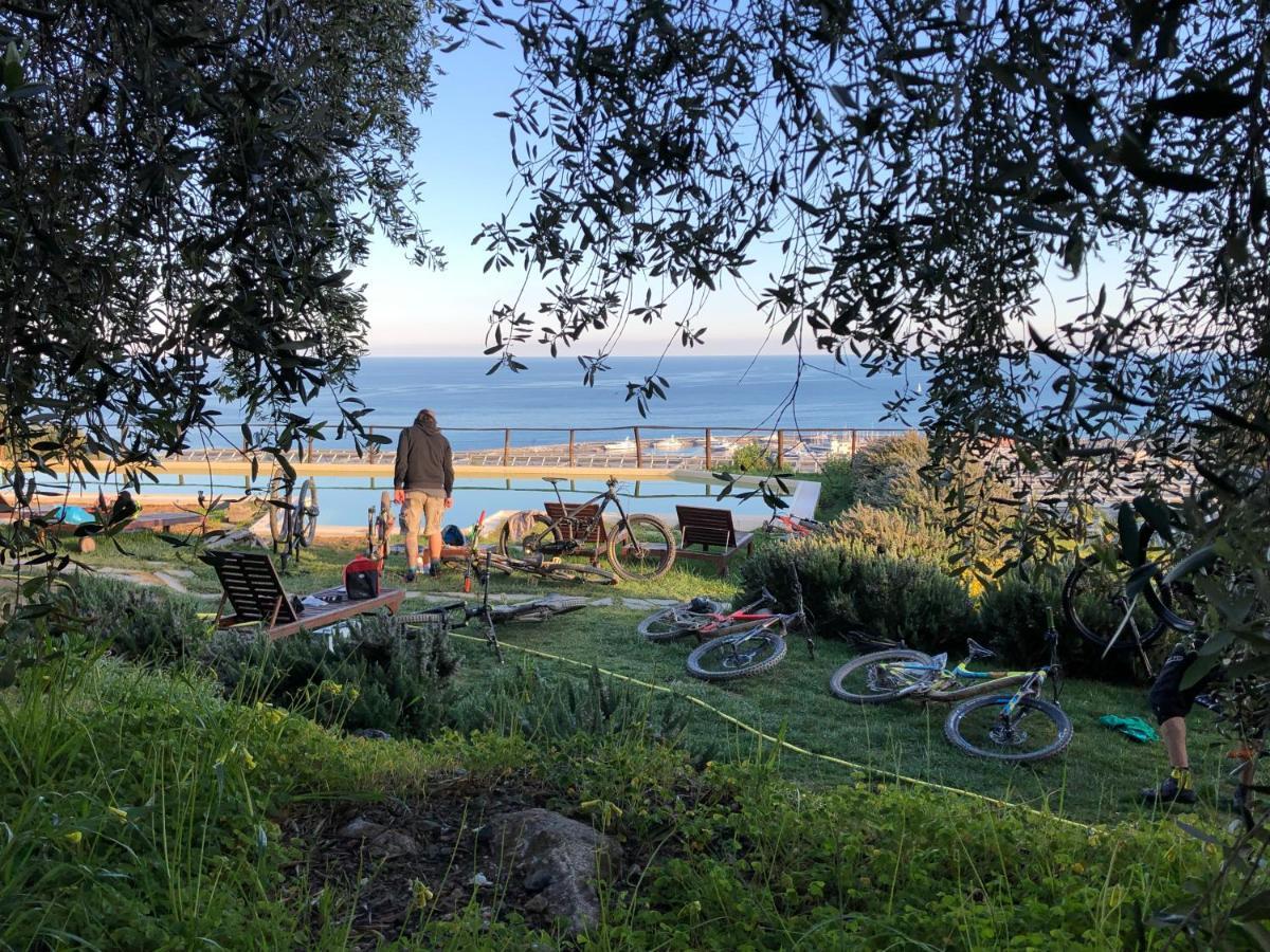 Agriturismo "I Castellari" Pietra Ligure Eksteriør bilde