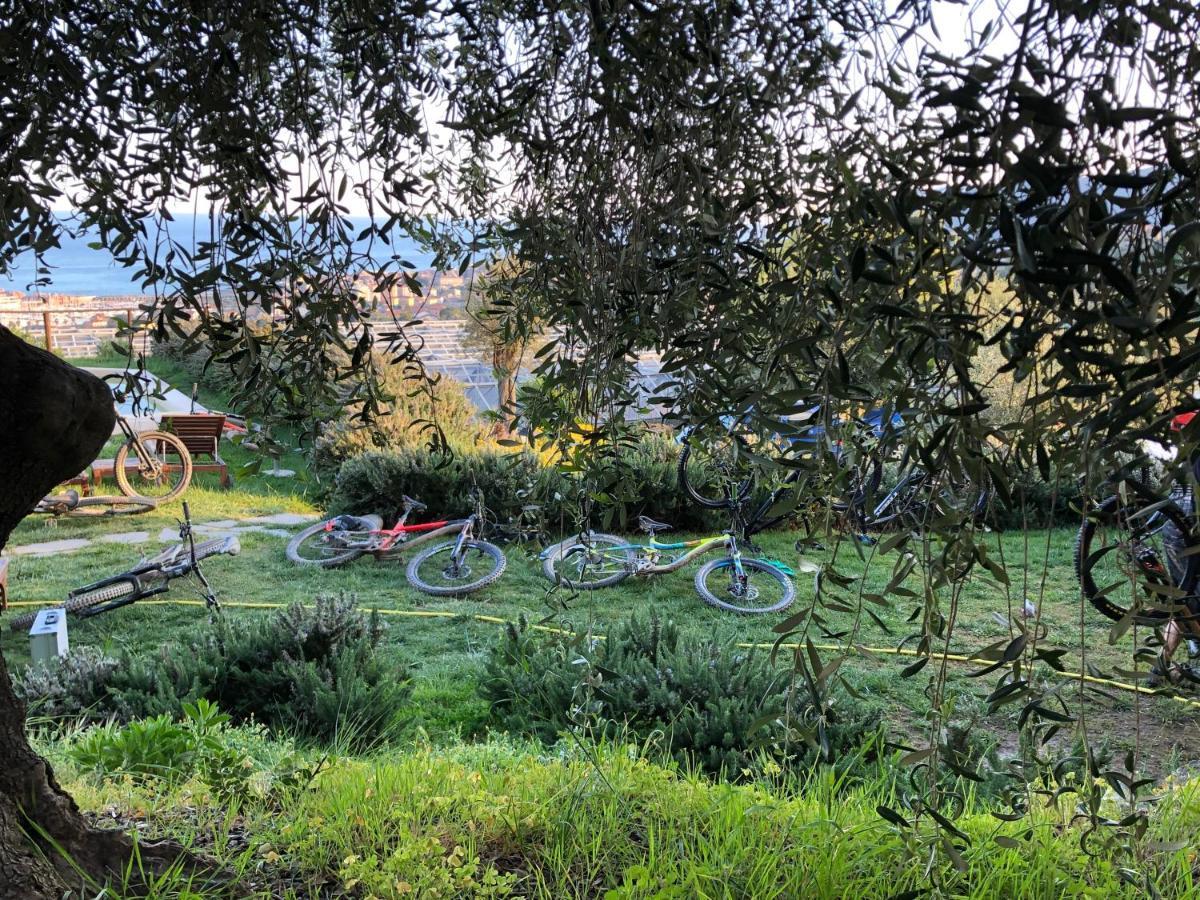Agriturismo "I Castellari" Pietra Ligure Eksteriør bilde